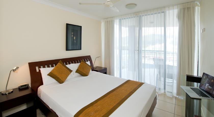 Piermonde Apartments Кернс Екстериор снимка