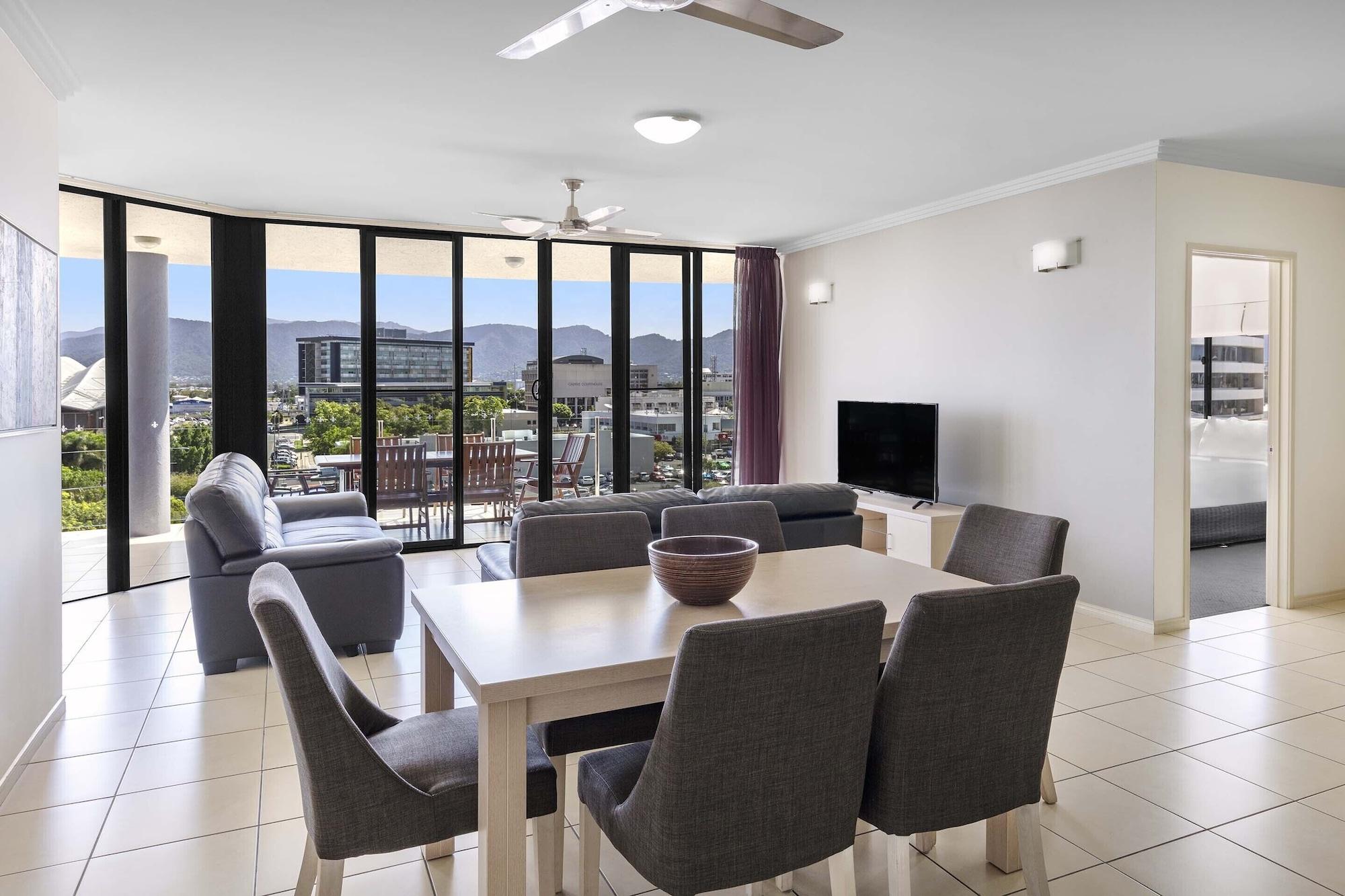 Piermonde Apartments Кернс Екстериор снимка